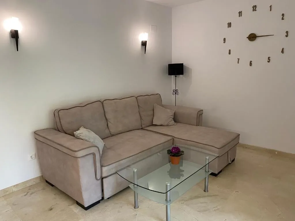 Living room and kitchen — Parque Recoleta, Punta Prima