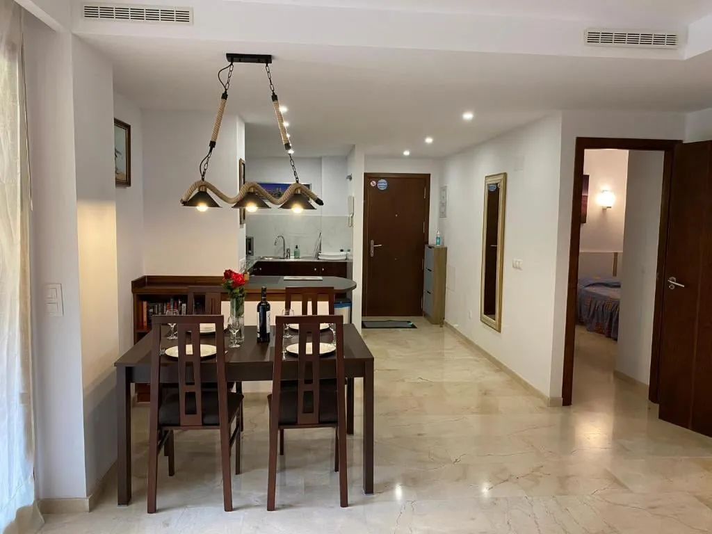 Living room and kitchen — Parque Recoleta, Punta Prima